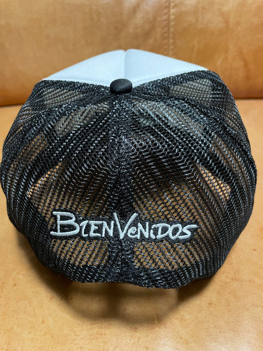 【数量限定】BVツートンメッシュキャップ ホワイト X ブラック　MULTIPLE2